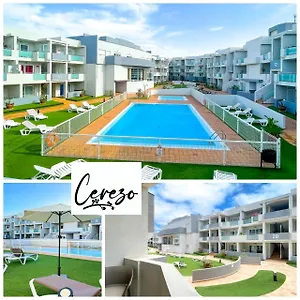 Sun Cerezo Pool Corralejo